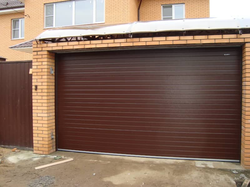 Секционные ворота DoorHan в Калуге с установкой